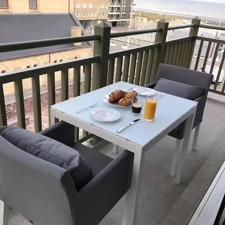 Residentie Tantor Bad Apartment Nieuwpoort